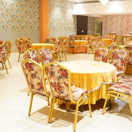 Aa Hotels & Resorts Zirakpur エクステリア 写真
